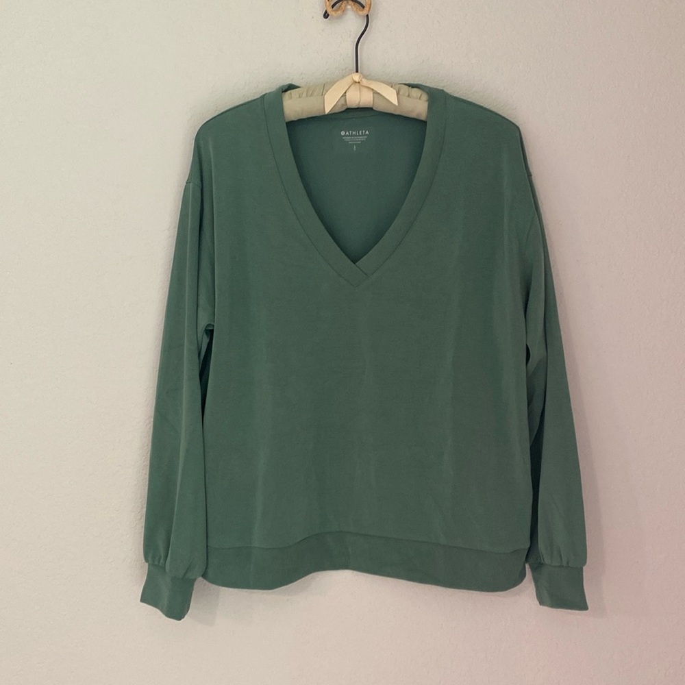 Athleta Willow v-neck sweatshirt